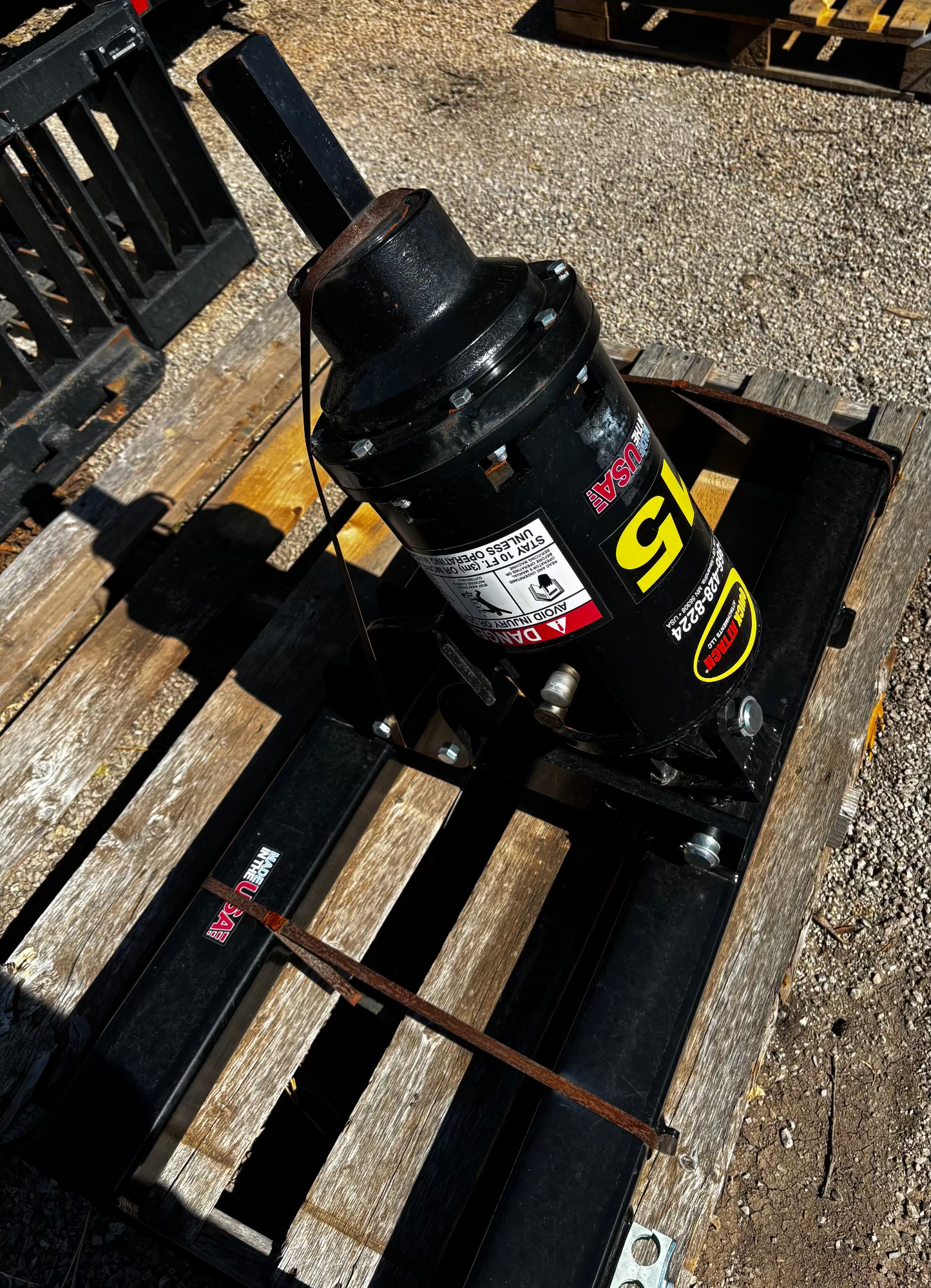 Quick Attach - Bore Pig 15PD Post Hole Digger with Hoses and Couplers