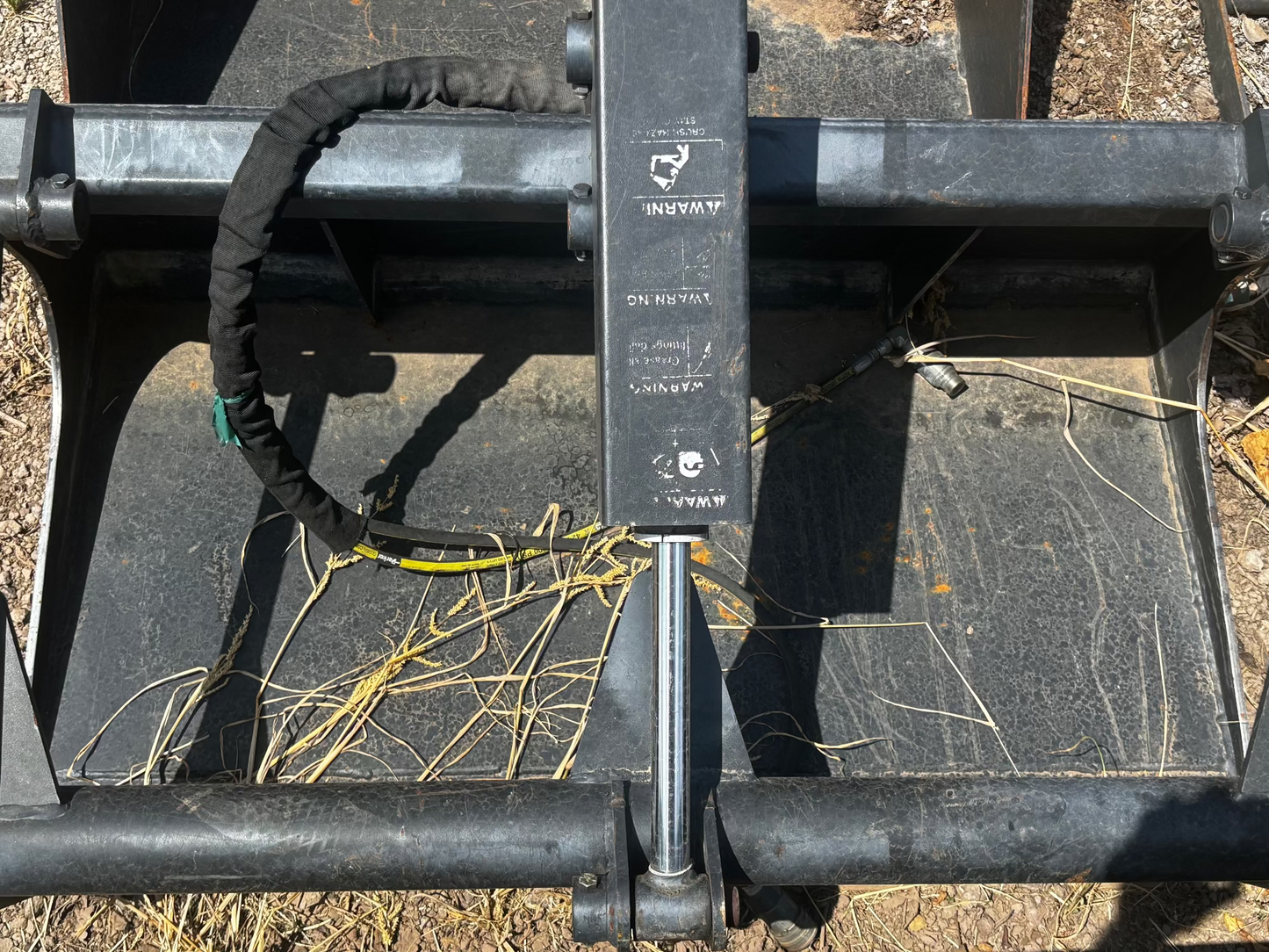 Quick Attach Grapple Mini Bucket
