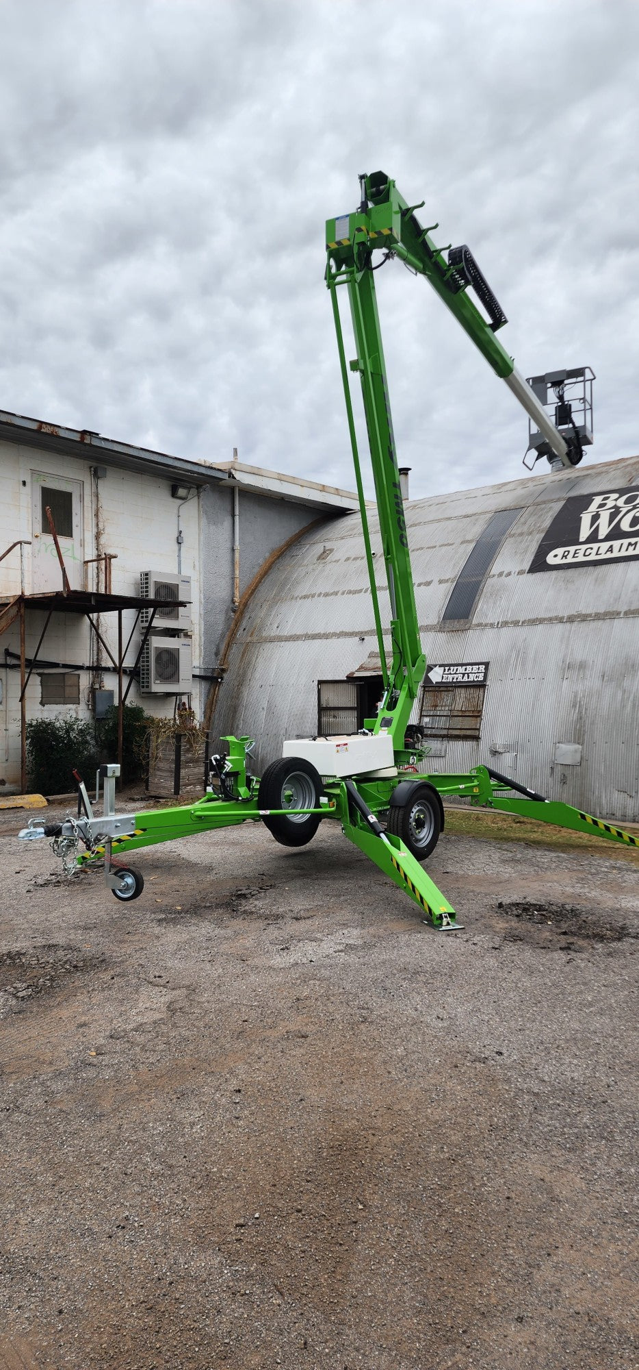 Niftylift Towable Cherry Picker Man Lift Boom Lift