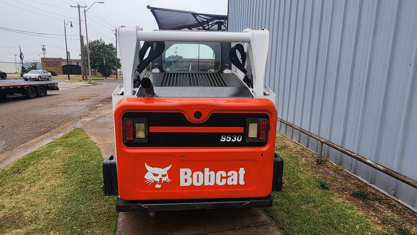 Bobcat S530 Skid-Steer Loader