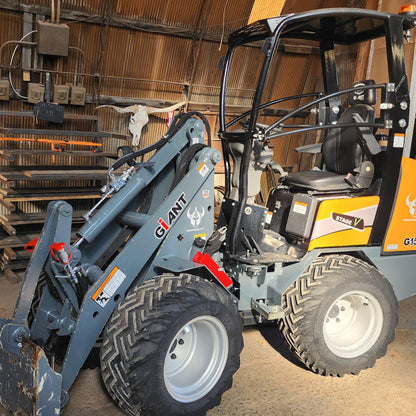 Giant Loaders 1500